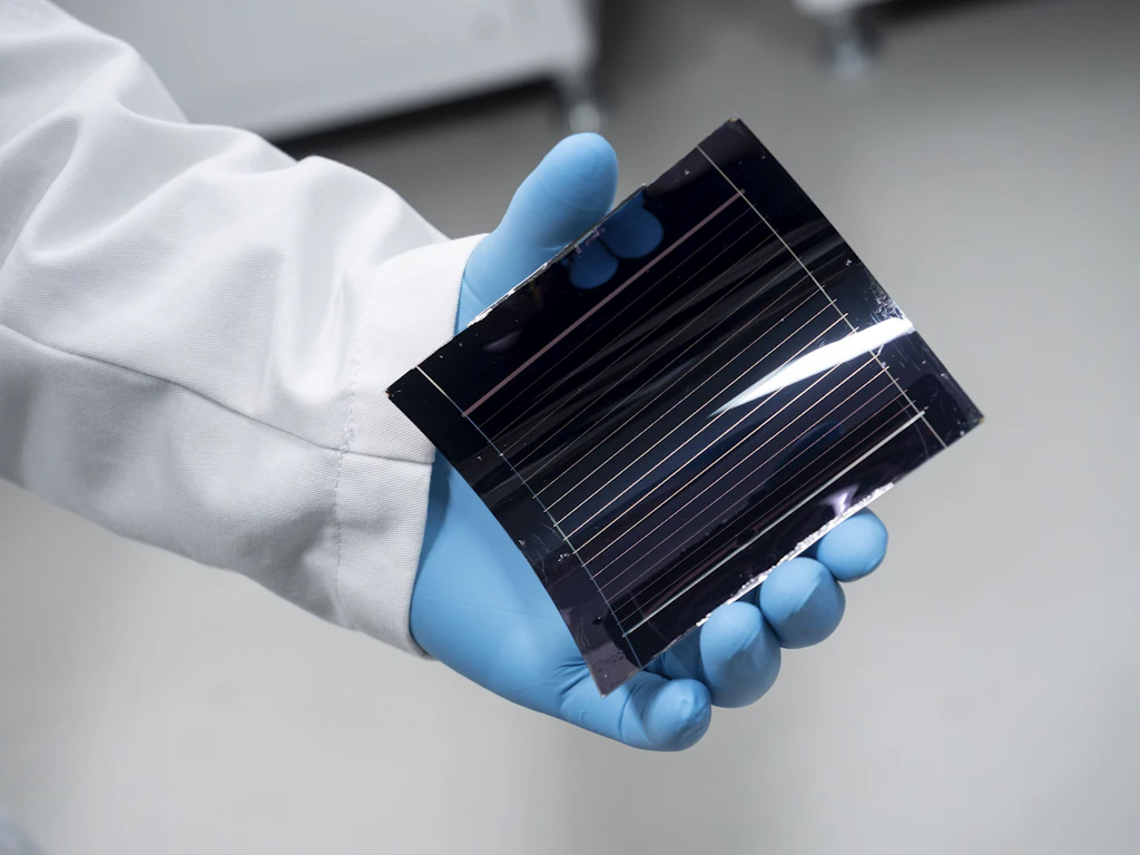 Perovskite tandem cell