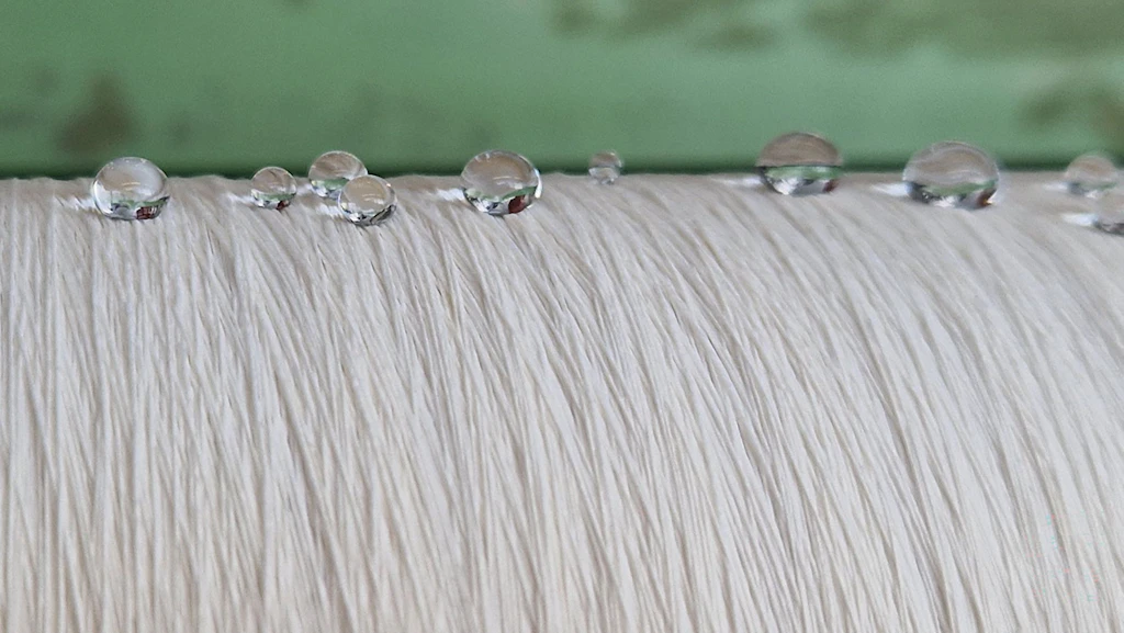 Water-repellent textiles