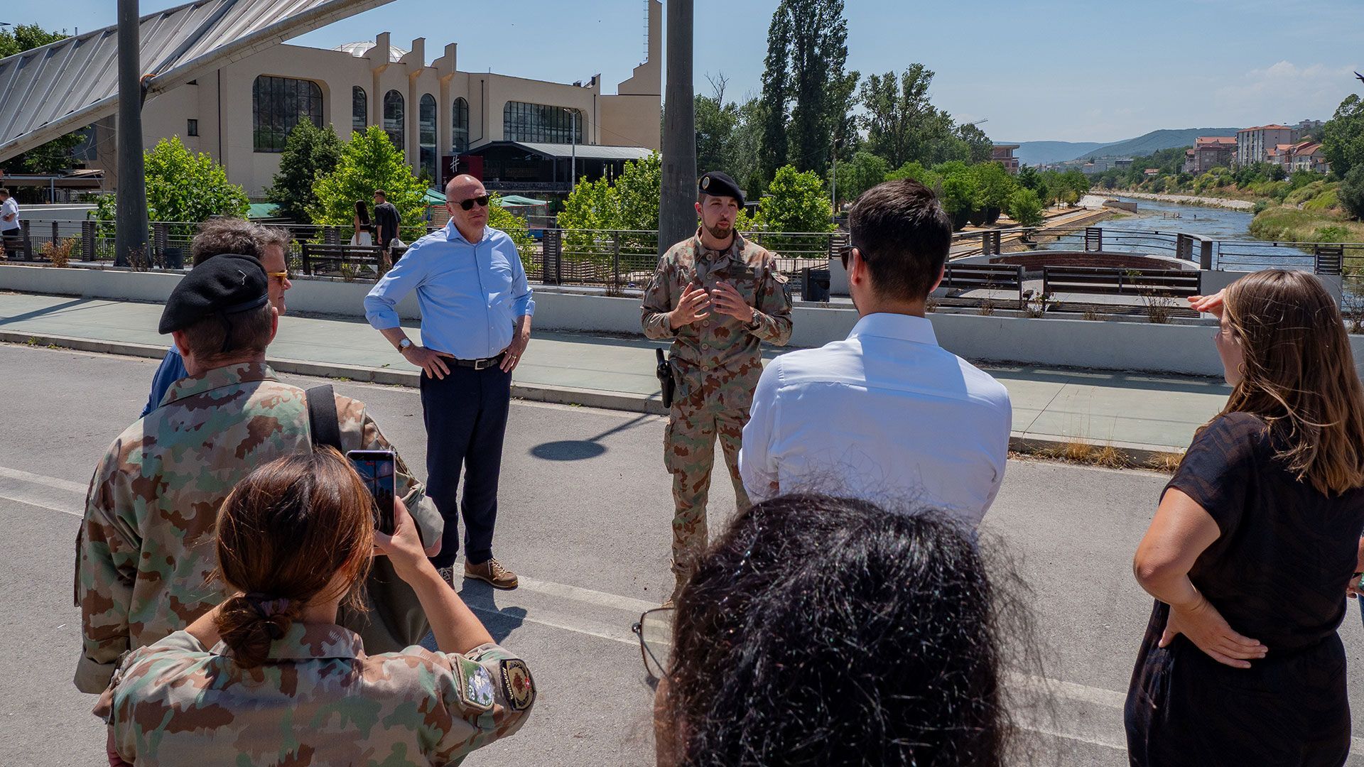 Bundesrat Martin Pfister auf Arbeitsbesuch in Kosovo und Bosnien und Herzegowina 