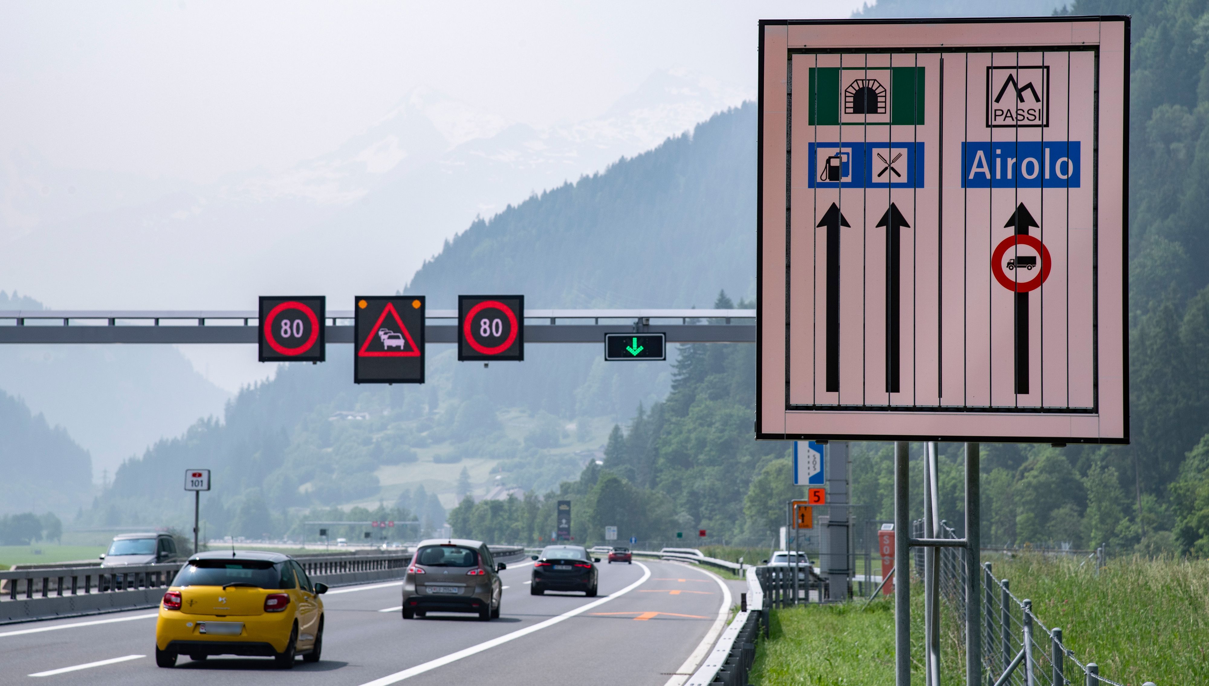 Corsia uscita preferenziale Airolo/Passi CUPRA (A2)