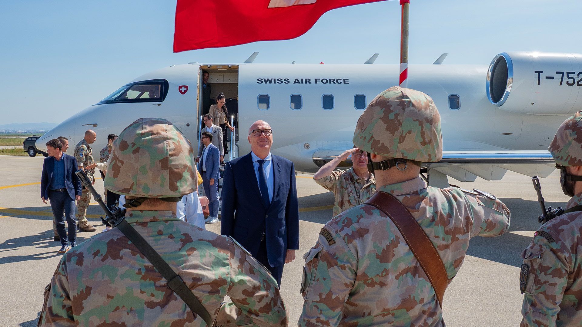 Il consigliere federale Martin Pfister in visita di lavoro in Kosovo e in Bosnia ed Erzegovina